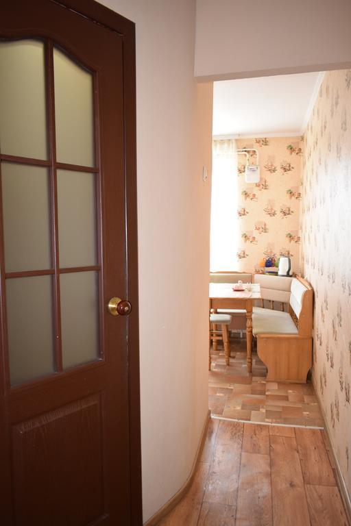 Apartment On Vasylya Chervoniya 67 Rivne Exterior foto